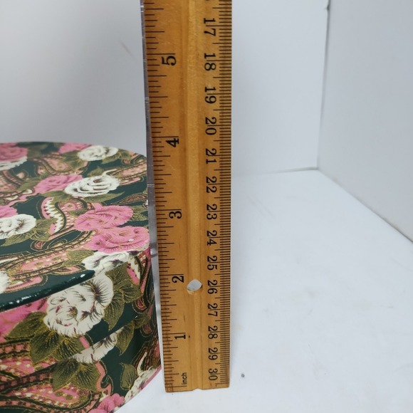 Vintage Oval Floral Lidded Trinket Treasure Box 8 X 7 X 3 Pink White CottageCore - Picture 11 of 11